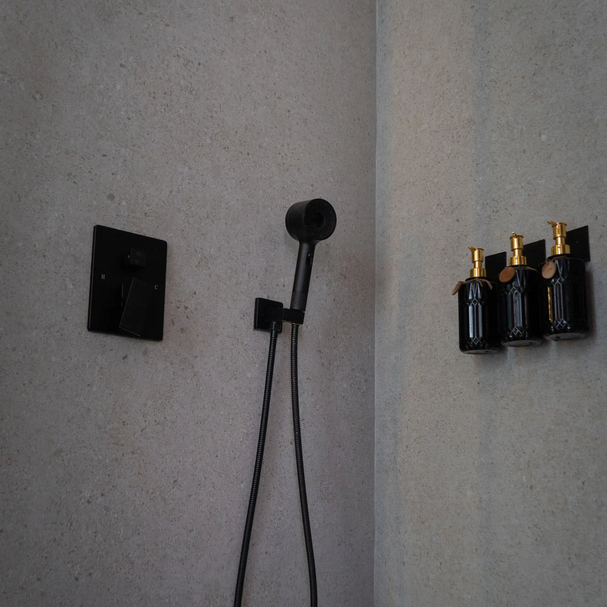 convierte tu ducha en un spa con vitamina que cuida la piel y aromatiza